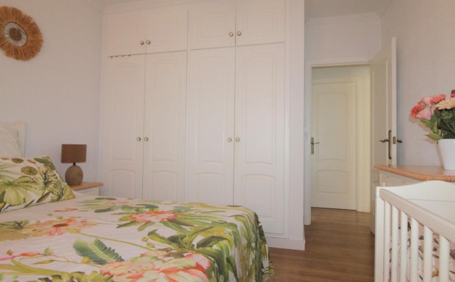 Resale - Apartment -
Torrevieja - La Veleta