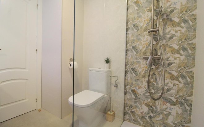 Resale - Apartment -
Torrevieja - La Veleta