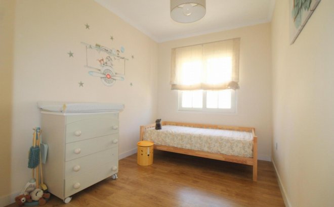 Resale - Apartment -
Torrevieja - La Veleta