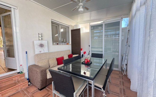 Resale - Terraced house -
Pilar de la Horadada - Mil Palmeras