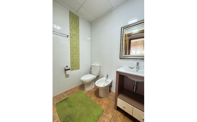 Resale - Terraced house -
Pilar de la Horadada - Mil Palmeras