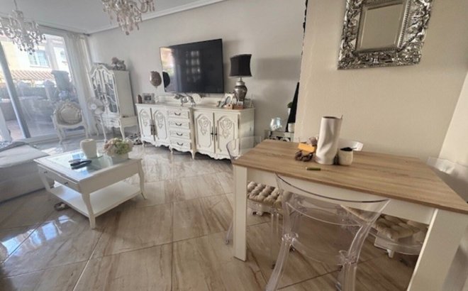 Revente - Dúplex -
La Florida - Inland