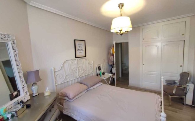 Revente - Dúplex -
La Florida - Inland