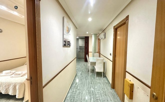 Revente - Penthouse -
Torrevieja