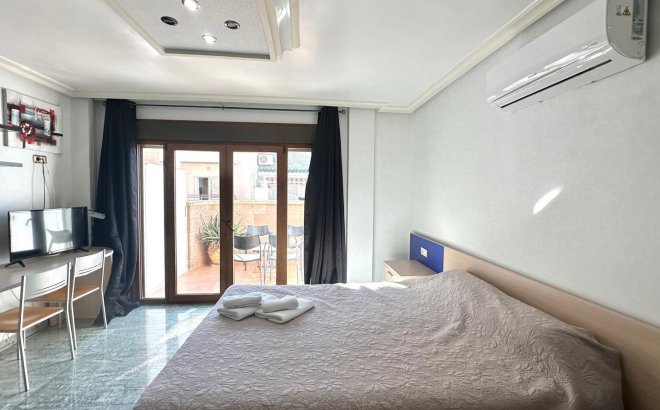 Revente - Penthouse -
Torrevieja