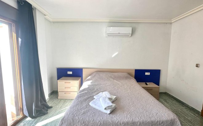 Revente - Penthouse -
Torrevieja