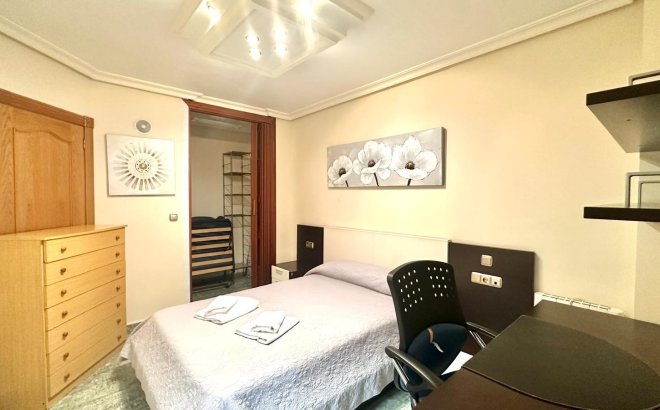 Revente - Penthouse -
Torrevieja