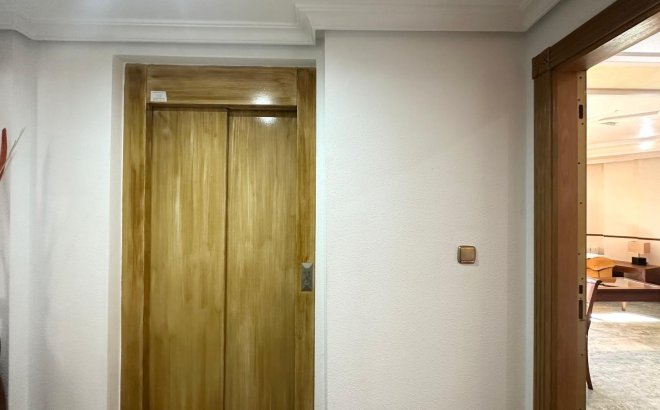 Revente - Penthouse -
Torrevieja