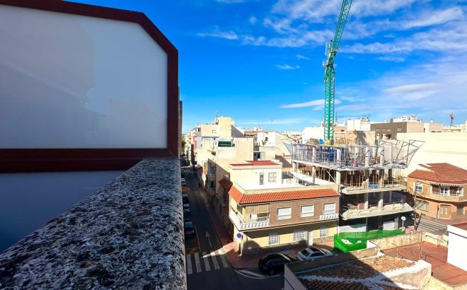 Herverkoop - Penthouse -
Torrevieja