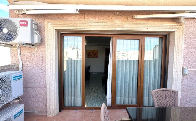 Herverkoop - Penthouse -
Torrevieja