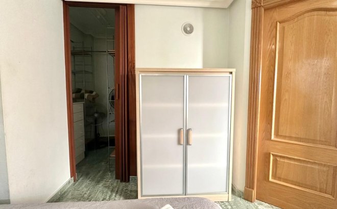 Herverkoop - Penthouse -
Torrevieja