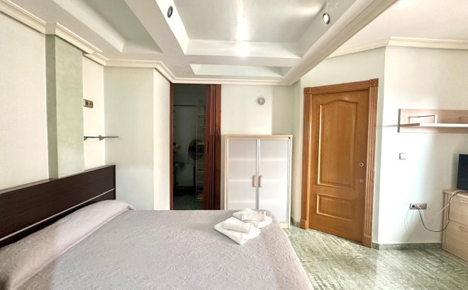 Herverkoop - Penthouse -
Torrevieja