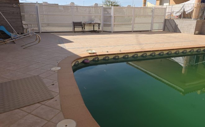 Resale - Villa -
Pilar de la Horadada