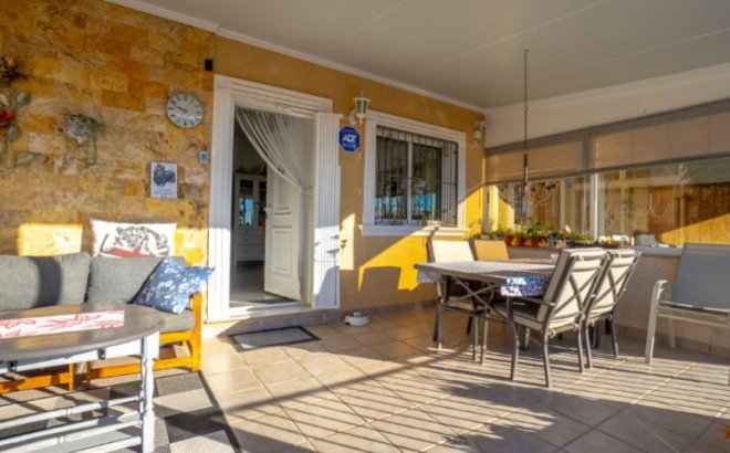 Herverkoop - Villa -
Torrevieja - Costa Blanca