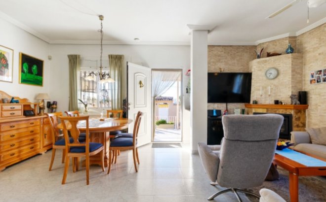 Herverkoop - Villa -
Torrevieja - Costa Blanca