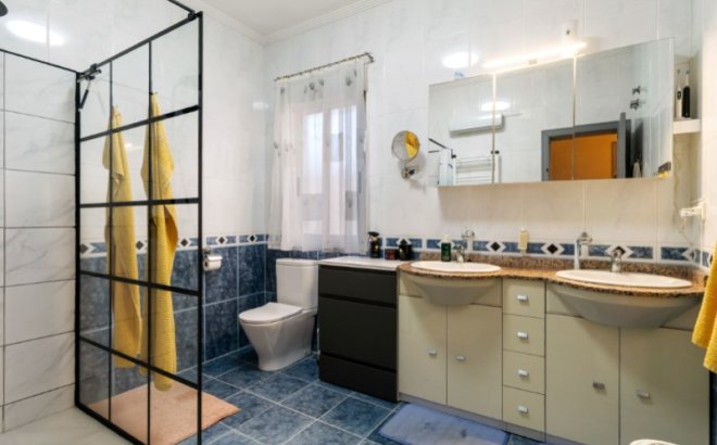 Herverkoop - Villa -
Torrevieja - Costa Blanca