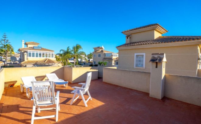 Herverkoop - Villa -
Torrevieja - Costa Blanca