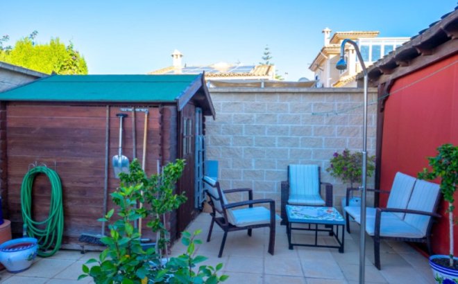 Herverkoop - Villa -
Torrevieja - Costa Blanca