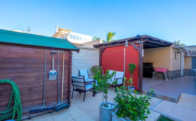 Herverkoop - Villa -
Torrevieja - Costa Blanca