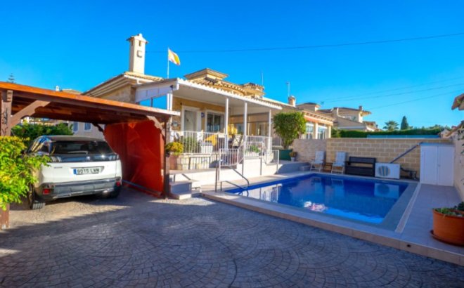 Herverkoop - Villa -
Torrevieja - Costa Blanca