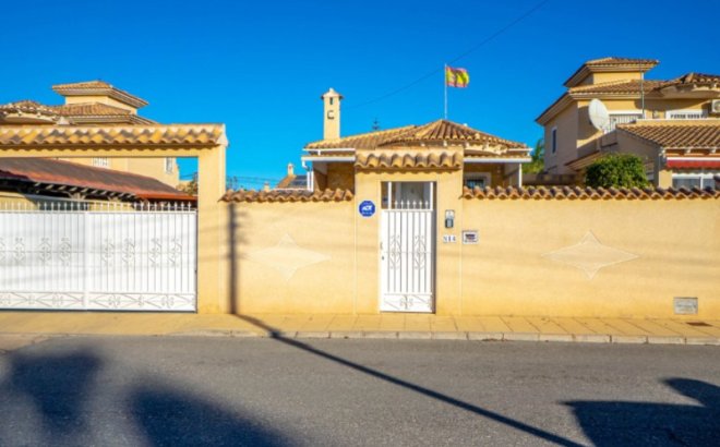 Herverkoop - Villa -
Torrevieja - Costa Blanca