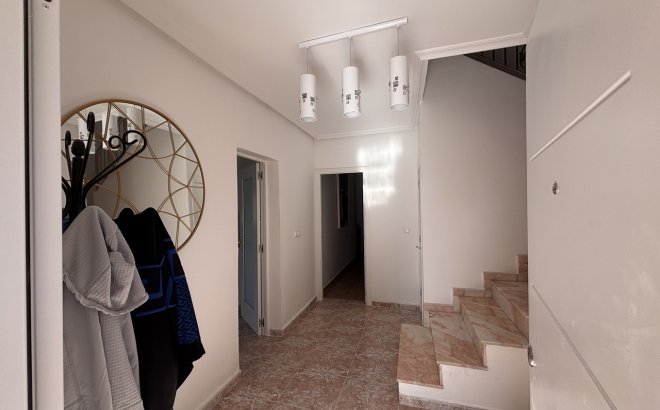 Resale - Villa -
Benijofar - Costa Blanca