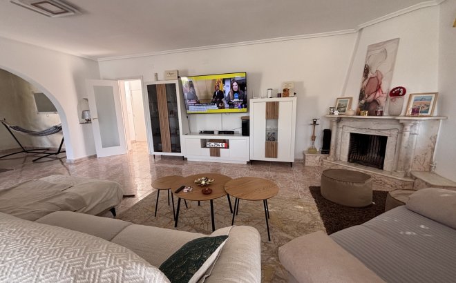 Resale - Villa -
Benijofar - Costa Blanca