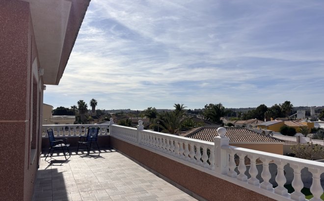 Resale - Villa -
Benijofar - Costa Blanca