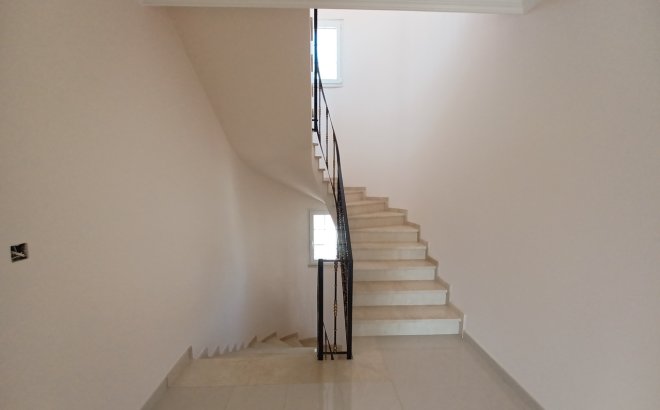 Revente - Villa -
Cabo Roig - Costa Blanca