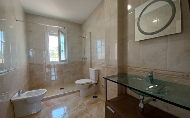 Revente - Villa -
Cabo Roig - Costa Blanca