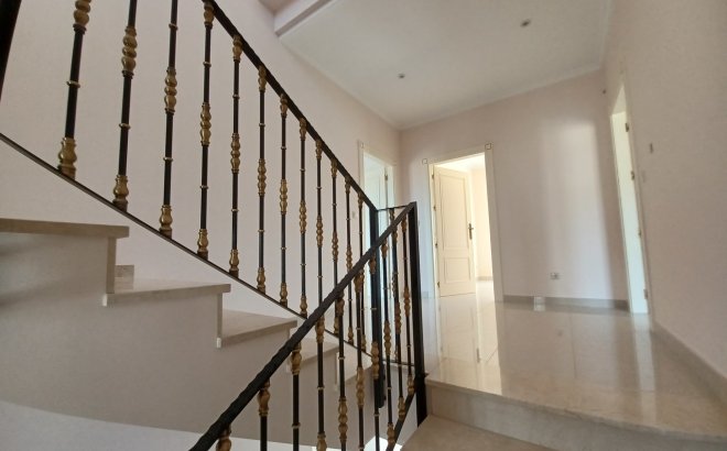 Revente - Villa -
Cabo Roig - Costa Blanca