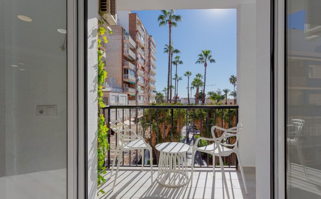 Resale - Apartment -
Torrevieja - Costa Blanca