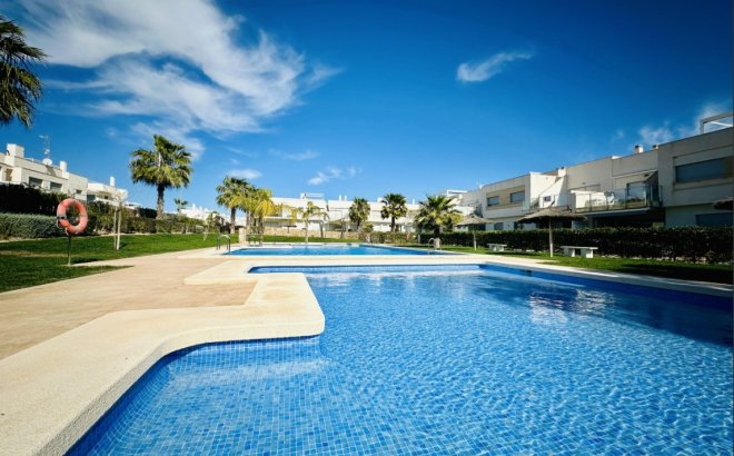 Resale - Apartment -
Vistabella Golf Entre Naranjos - Inland