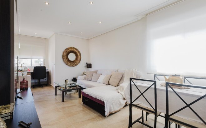 Resale - Villa -
Torrevieja - Costa Blanca