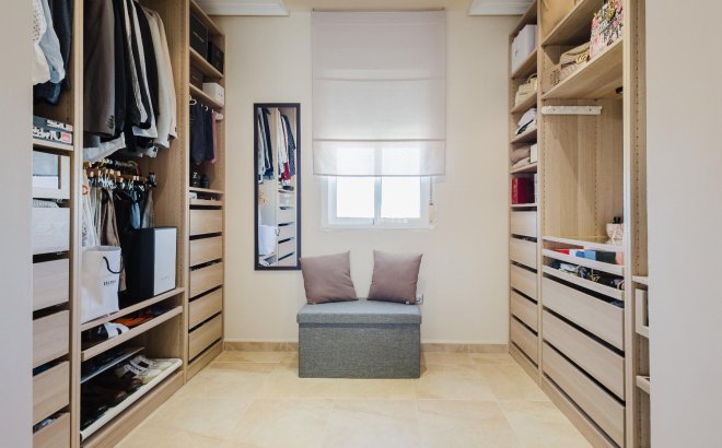 Resale - Villa -
Torrevieja - Costa Blanca