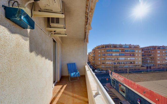 Resale - Apartment -
Torrevieja - Costa Blanca