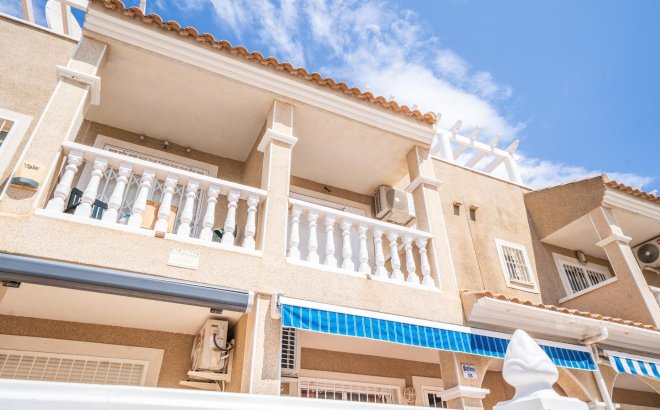 Revente - Semi Detached -
Orihuela Costa - Los Almendros-la Florida