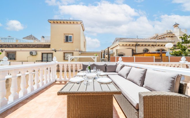 Revente - Semi Detached -
Orihuela Costa - Los Almendros-la Florida