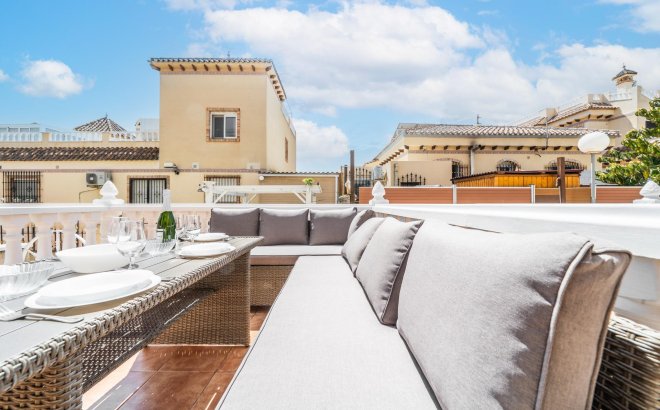 Revente - Semi Detached -
Orihuela Costa - Los Almendros-la Florida