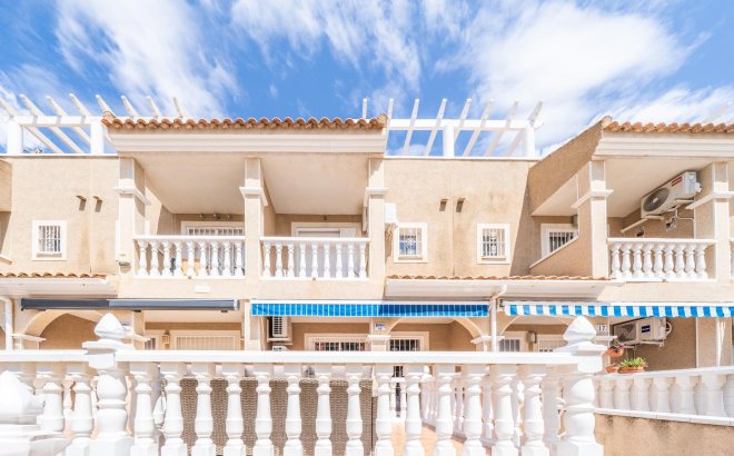 Revente - Semi Detached -
Orihuela Costa - Los Almendros-la Florida