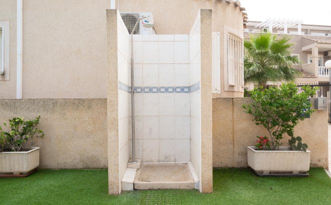 Revente - Semi Detached -
Orihuela Costa - Los Almendros-la Florida