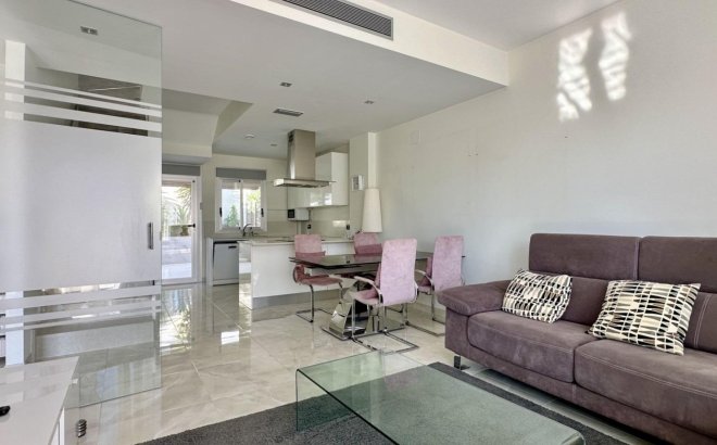 Resale - Villa -
Orihuela Costa - Lomas De Cabo Roig-los Dolses