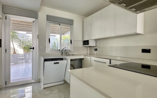 Resale - Villa -
Orihuela Costa - Lomas De Cabo Roig-los Dolses