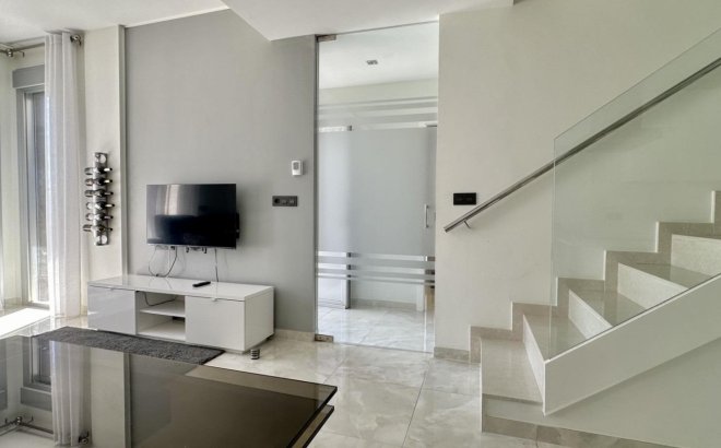 Resale - Villa -
Orihuela Costa - Lomas De Cabo Roig-los Dolses