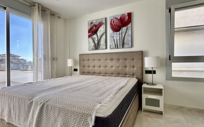 Resale - Villa -
Orihuela Costa - Lomas De Cabo Roig-los Dolses