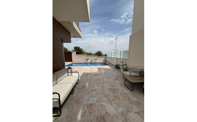 Resale - Villa -
Orihuela Costa - Villamartín-las Filipinas