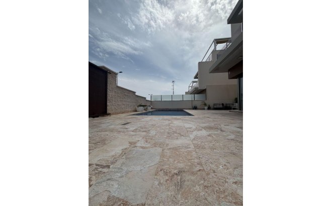 Resale - Villa -
Orihuela Costa - Villamartín-las Filipinas