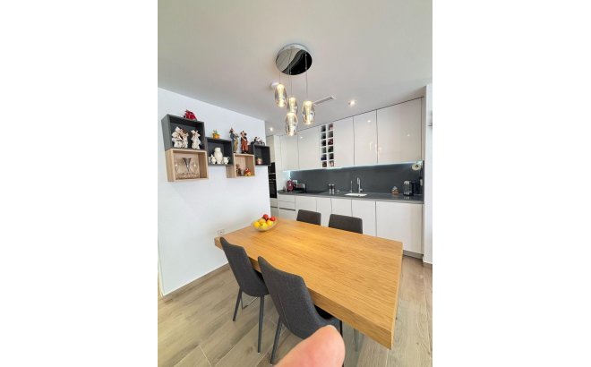 Resale - Villa -
Orihuela Costa - Villamartín-las Filipinas