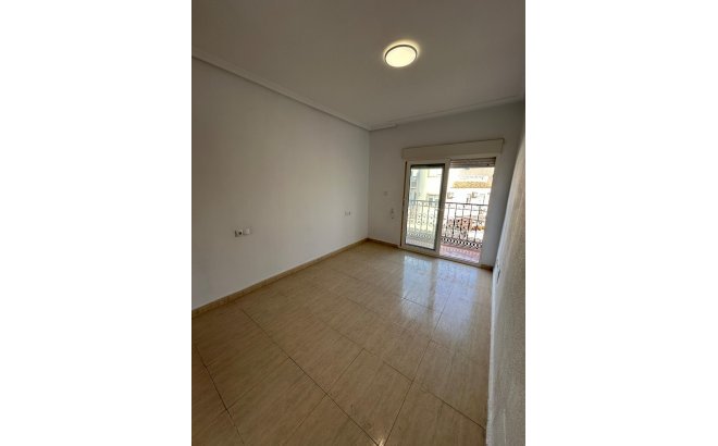 Resale - Dúplex -
Orihuela Costa - Los Almendros-la Florida