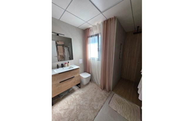 Revente - Villa -
Benijofar